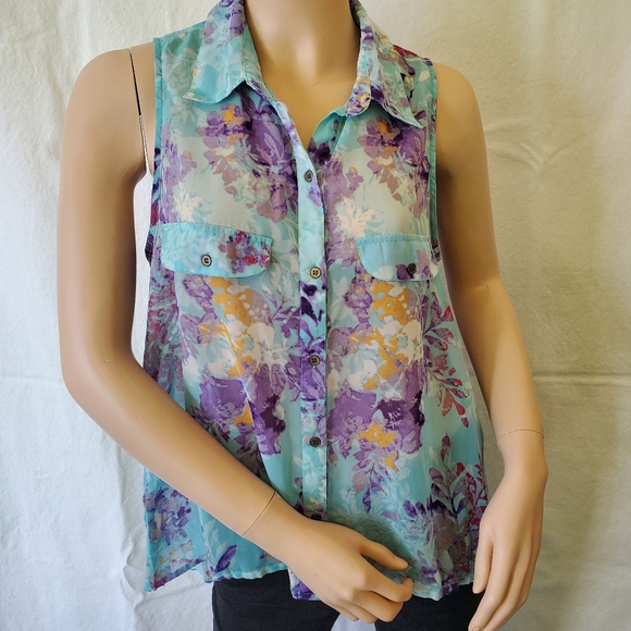 Eyelash Couture Sheer Button Down Tops- Set of 2 - Picture 1 of 16